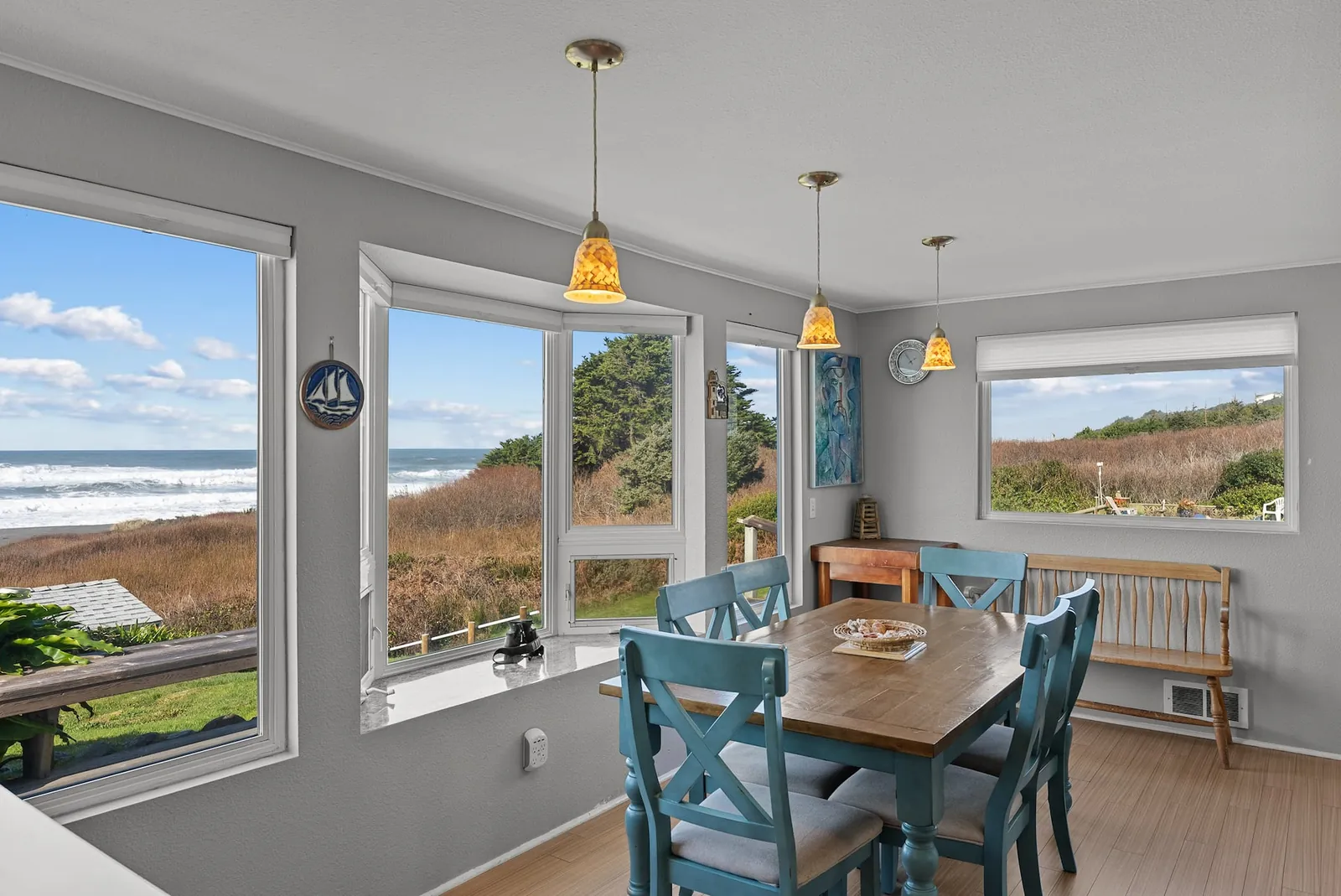 Beach House at Spirit Cove, Living room image 2