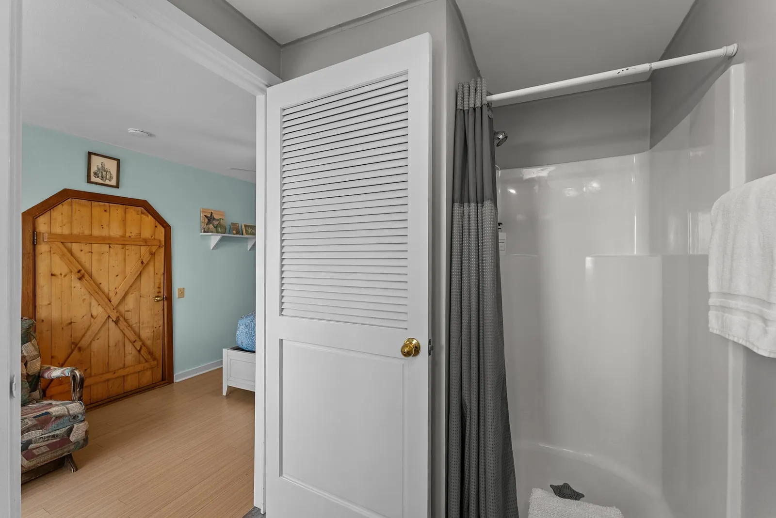 Beach House at Spirit Cove, Bedroom image 3