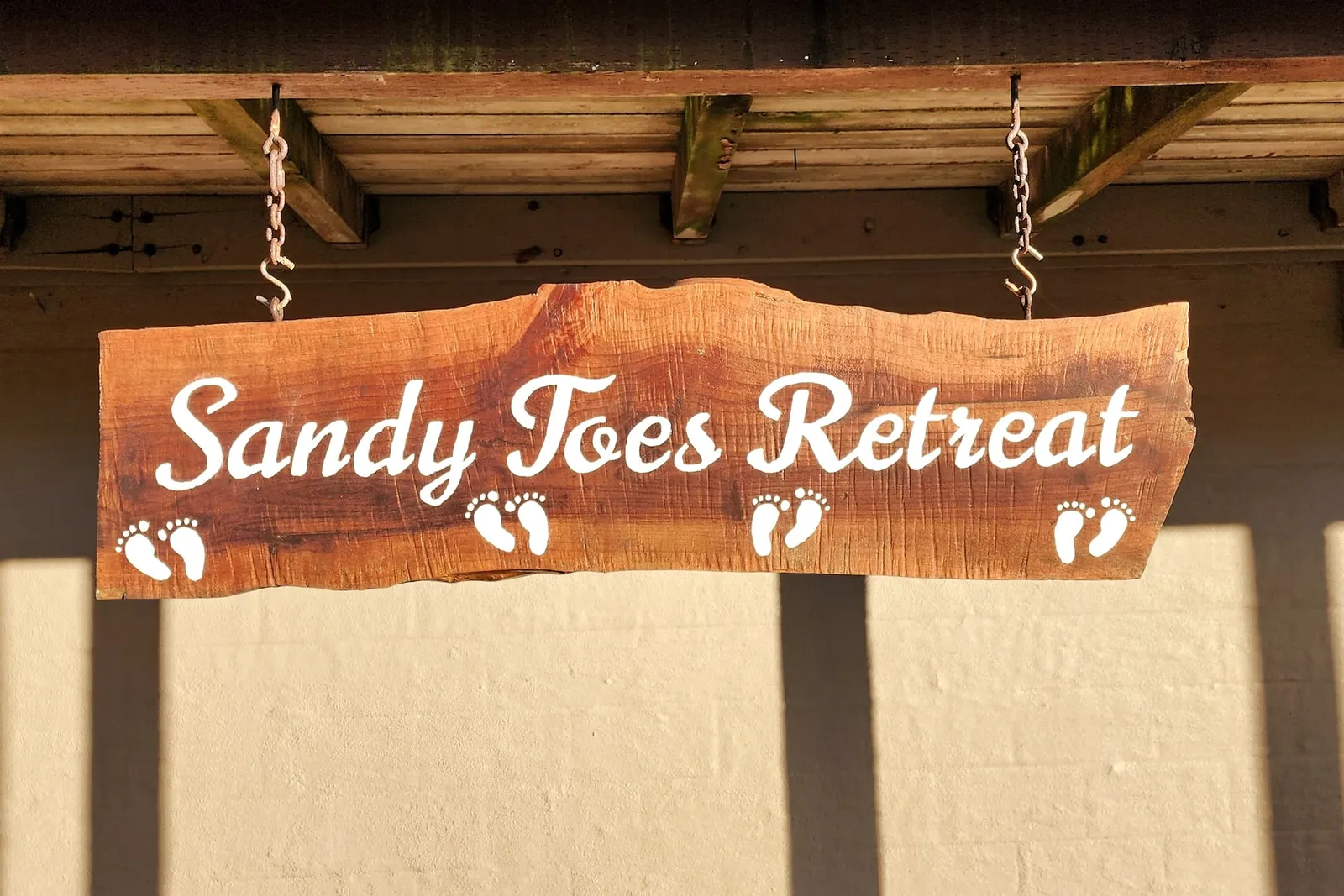 Sandy Toes Retreat, Balcony/Deck/Porch image 1