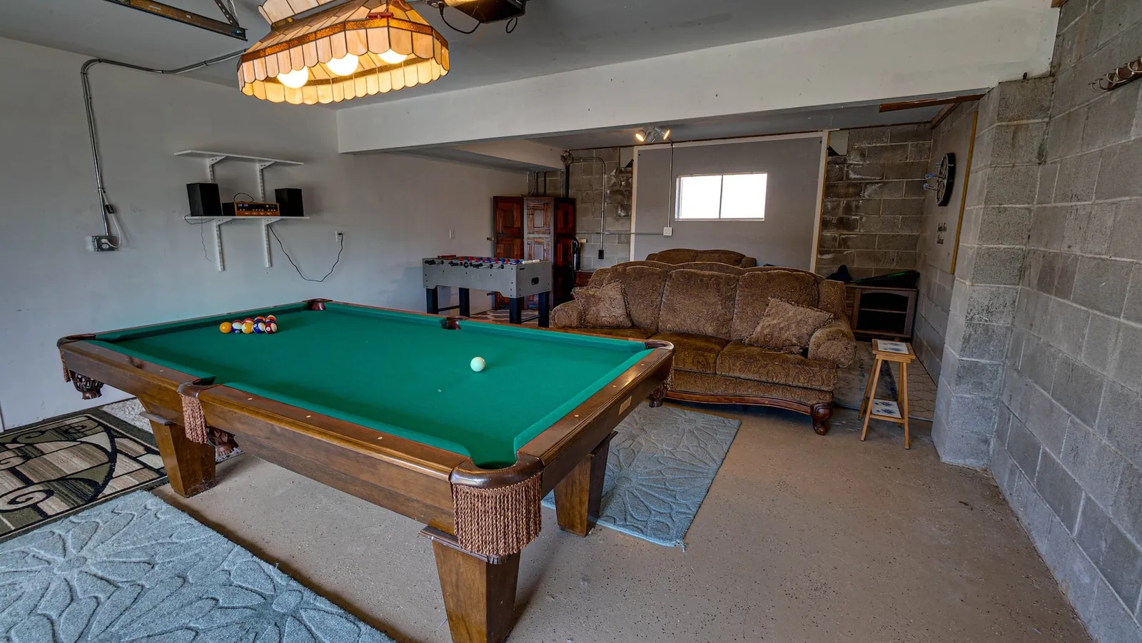 Sandy Toes Retreat, Living room image 9