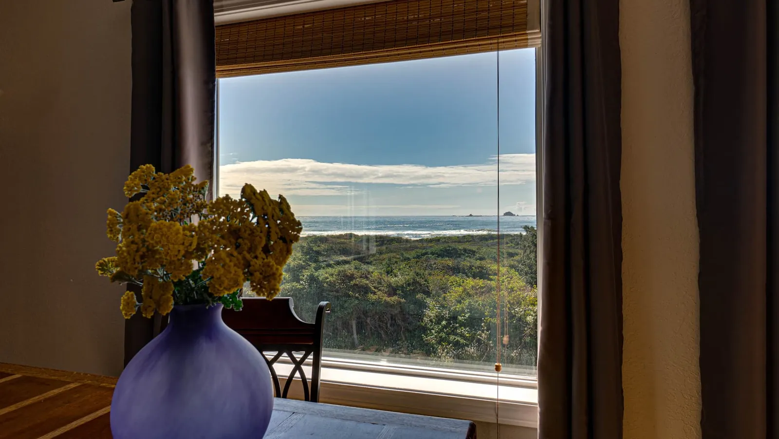 Sandy Toes Retreat, Dining room image 6
